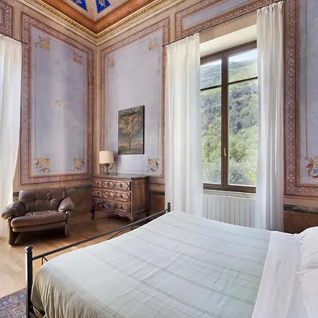 Saccone Apartment