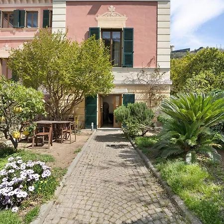 Saccone Apartment Finale Ligure
