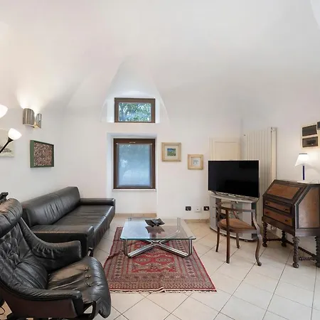 Saccone Apartment Finale Ligure